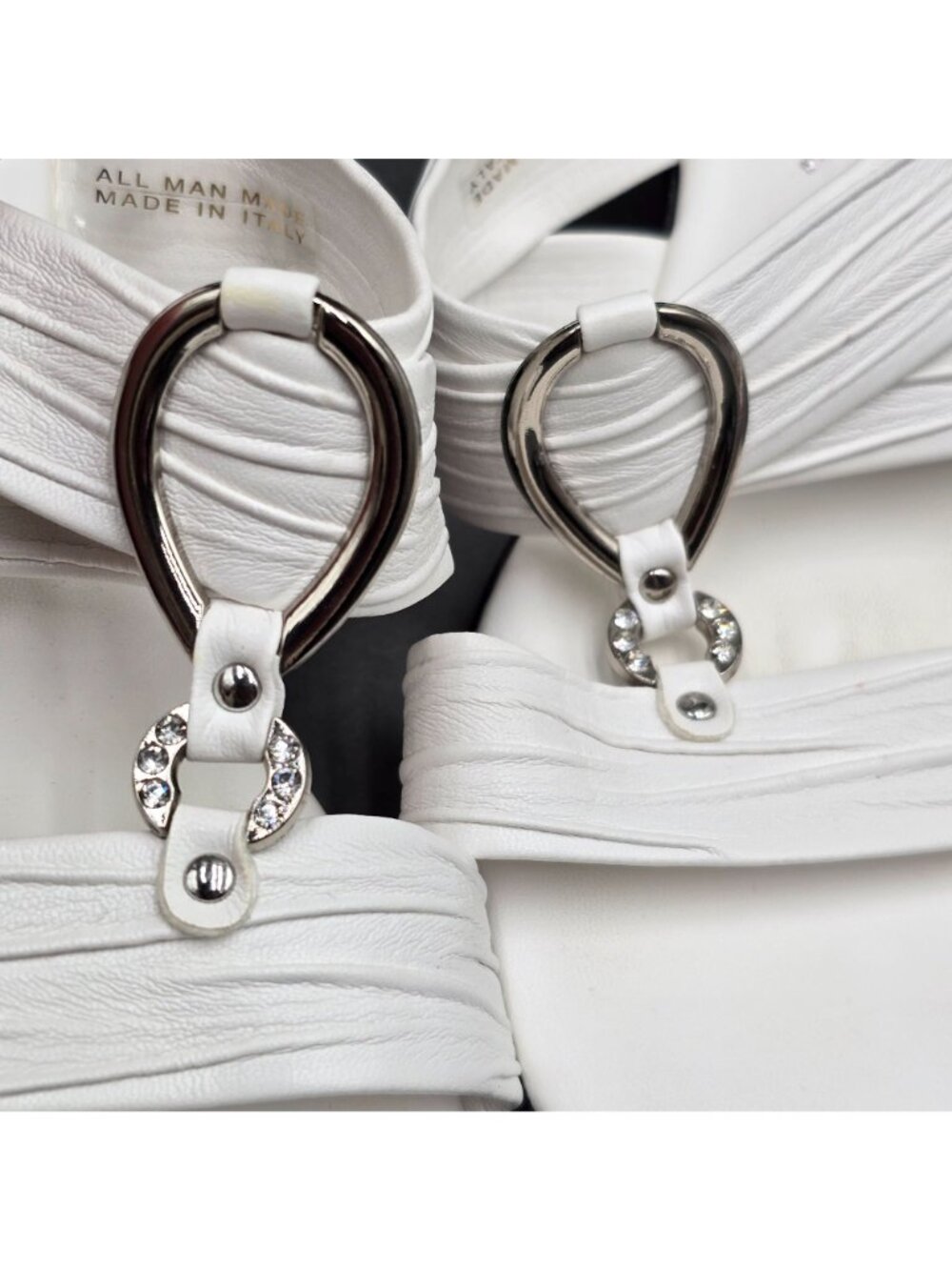 Italian Shoemakers Wedge Sandals Size 7 White Metallic Ring Detail Slides - Picture 9 of 10